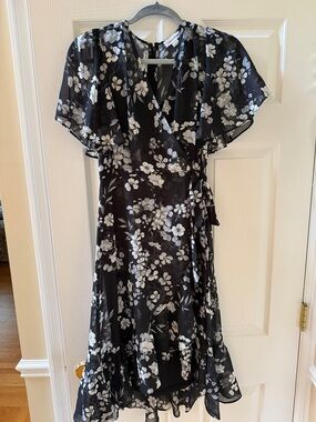 Calvin Klein Black and White & Gray Floral Wrap Midi Dress- size 2